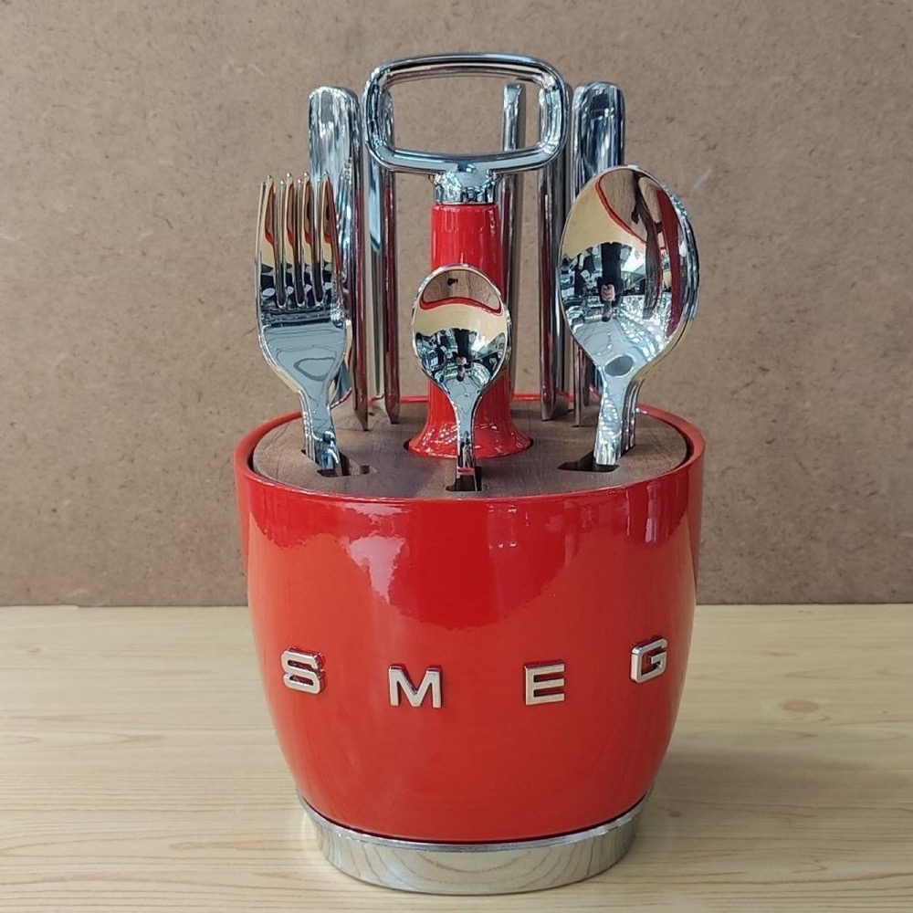 سرویس قاشق و چنگال اسمگ SMEG