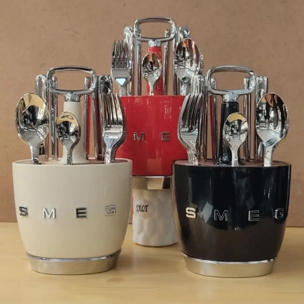 سرویس قاشق و چنگال اسمگ SMEG